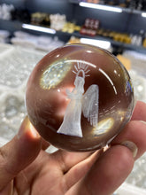 Load image into Gallery viewer, Glass inbuilt carving