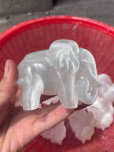 Load image into Gallery viewer, Selenite elephant