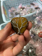 Load image into Gallery viewer, Fork pendant