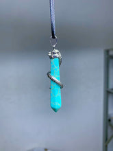 Load image into Gallery viewer, Pendulum pendant-Snake around
