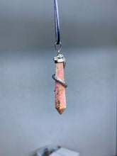 Load image into Gallery viewer, Pendulum pendant-Snake around