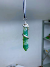 Load image into Gallery viewer, Pendulum pendant-Snake around