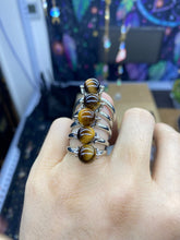 Load image into Gallery viewer, Natural crystal ring