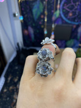 Load image into Gallery viewer, Natural crystal ring