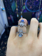 Load image into Gallery viewer, Natural crystal ring