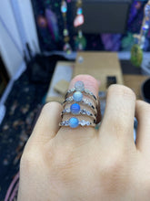 Load image into Gallery viewer, Natural crystal ring