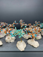 Load image into Gallery viewer, Crystal gravel tree(167MM)