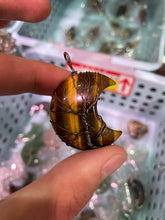 Load image into Gallery viewer, Fork pendant