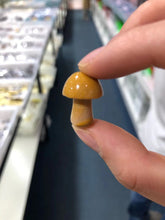 Load image into Gallery viewer, Crystal mushroom mini