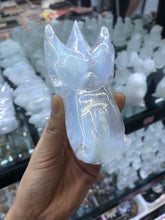 Load image into Gallery viewer, Angel aura selenite dragon head