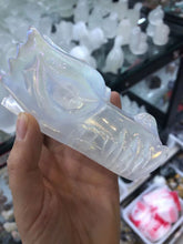 Load image into Gallery viewer, Angel aura selenite dragon head