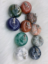 Load image into Gallery viewer, Crystal Apple