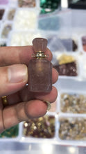 Load image into Gallery viewer, Exquisite crystal perfume bottle