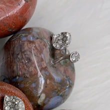 Load image into Gallery viewer, Crystal Apple