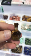 Load image into Gallery viewer, Exquisite crystal perfume bottle