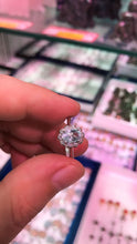 Load image into Gallery viewer, Crystal ring
