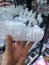 Load image into Gallery viewer, Angel aura selenite dragon head