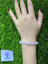 Load image into Gallery viewer, Pink crystal crushed stone bracelet