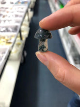 Load image into Gallery viewer, Crystal mushroom mini