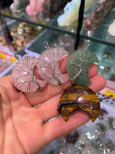 Load image into Gallery viewer, Fork pendant