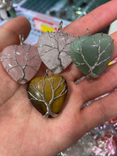 Load image into Gallery viewer, Fork pendant