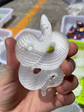 Load image into Gallery viewer, Selenite snake