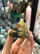 Load image into Gallery viewer, Crystal pyramid