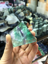 Load image into Gallery viewer, Crystal pyramid