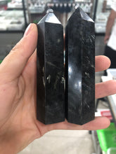 Load image into Gallery viewer, Astrophyllite Point