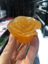 Load image into Gallery viewer, Rose carving