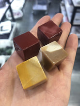 Load image into Gallery viewer, Crystal cubes
