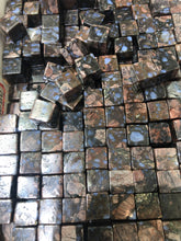 Load image into Gallery viewer, Crystal cubes