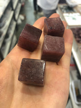Load image into Gallery viewer, Crystal cubes