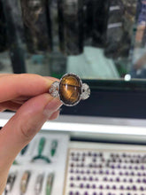 Load image into Gallery viewer, Tiger eye ring
